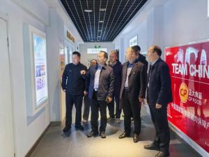 河南省農(nóng)業(yè)農(nóng)村廳屠宰管理處處長(zhǎng)劉衛(wèi)東一行蒞臨洛陽(yáng)正大調(diào)研